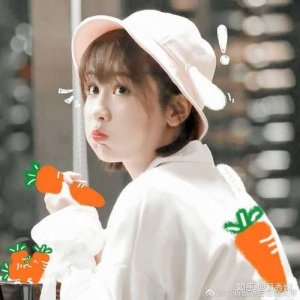 ​“杨紫”只是艺名，当看到真实名字后，网友：中间那的字怎么读